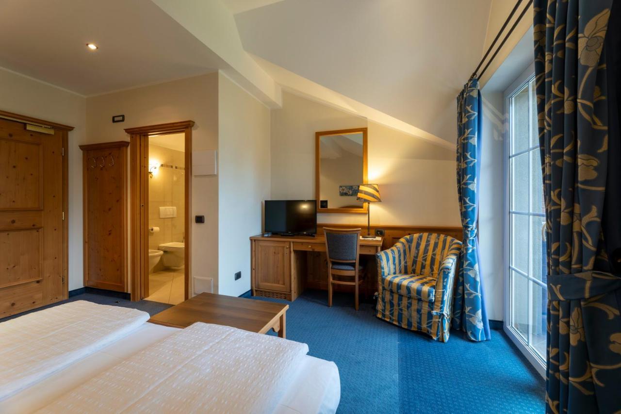 Hotel Lido - Slow & Natural Living Molveno Luaran gambar