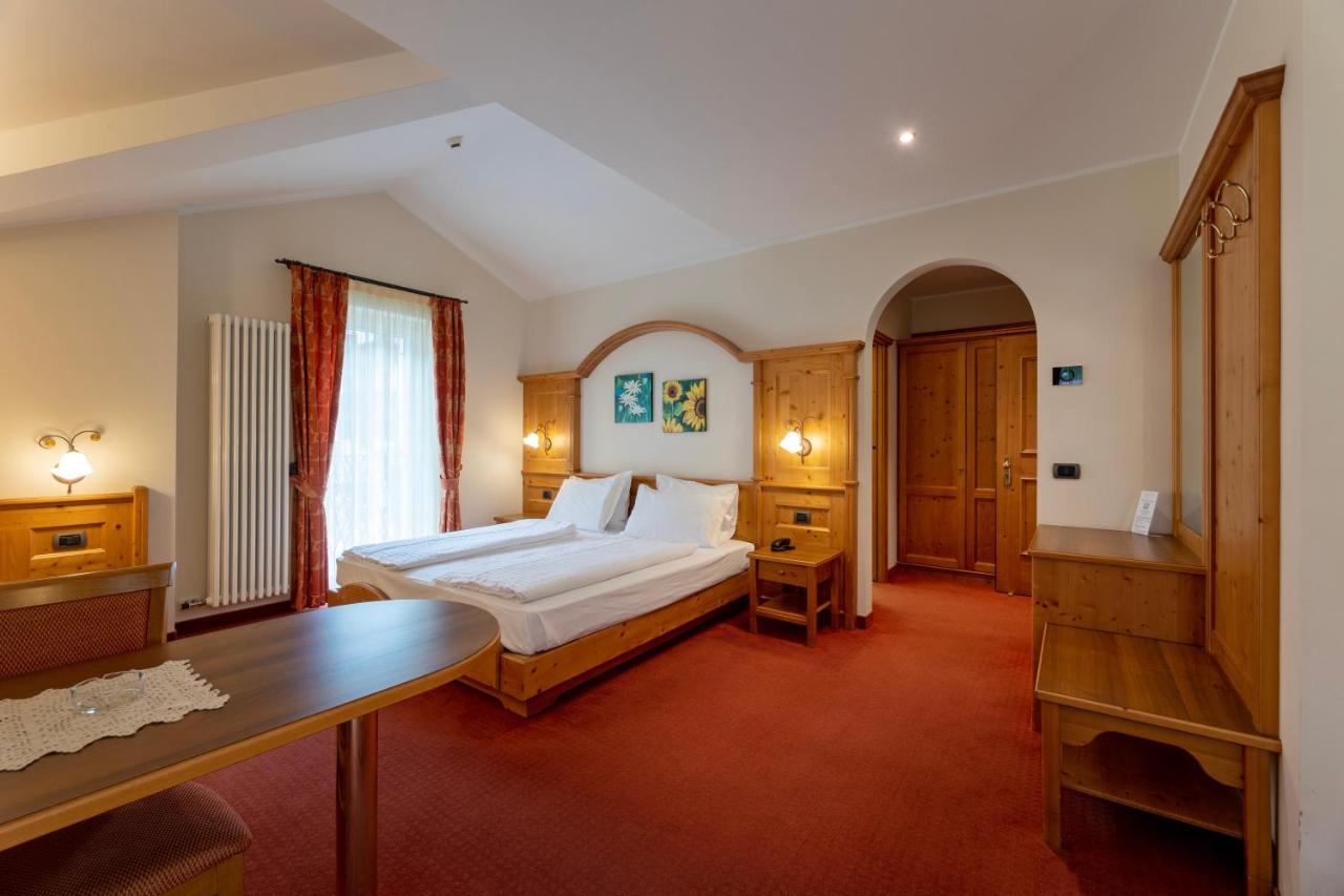 Hotel Lido - Slow & Natural Living Molveno Luaran gambar
