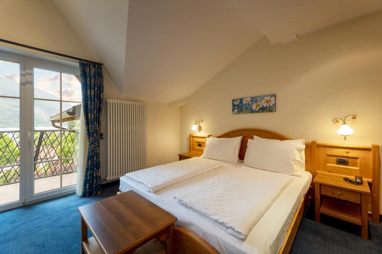 Hotel Lido - Slow & Natural Living Molveno Luaran gambar
