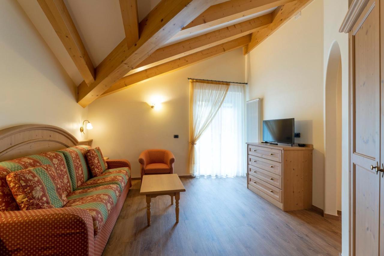 Hotel Lido - Slow & Natural Living Molveno Luaran gambar