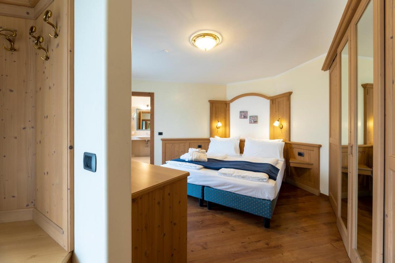 Hotel Lido - Slow & Natural Living Molveno Luaran gambar