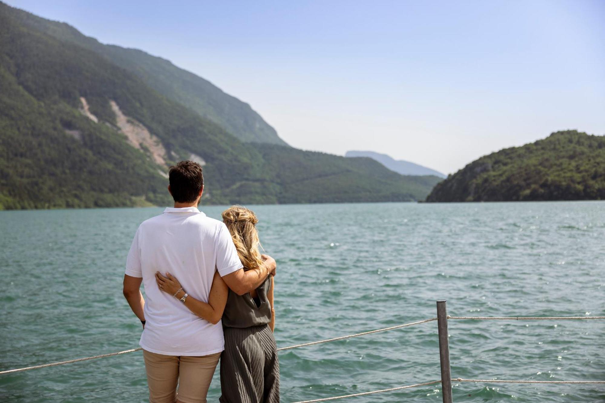 Hotel Lido - Slow & Natural Living Molveno Luaran gambar